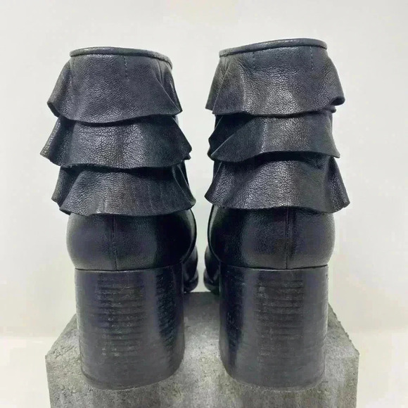 Chie Mihara Ochal - Picture 4 of 4